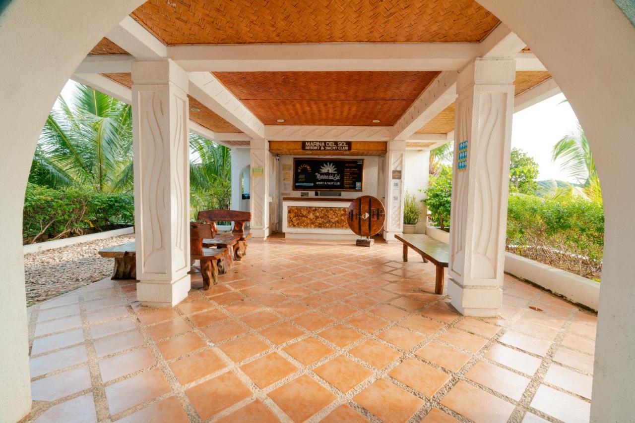 Marina Del Sol Resort & Yacht Club Бусуанга Экстерьер фото